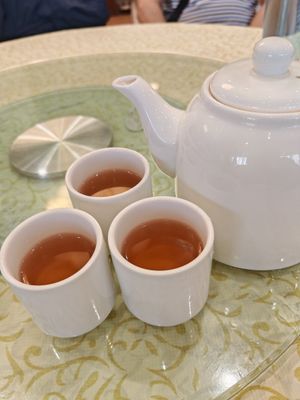 菊普茶 (菊花普洱) at Chin Swee Vegetarian Restaurant 清水素食館 in Genting Highlands