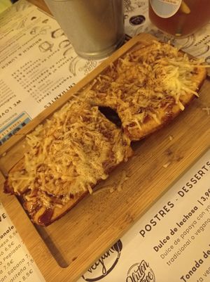 Plátano graten vegano at Tumatey in Barcelona