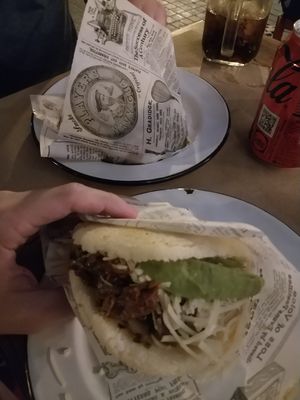 Arepa de seitán at Tumatey in Barcelona
