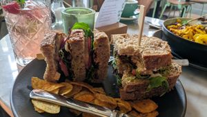 VERY VEGAN CLUB at Anne&Max in Eindhoven