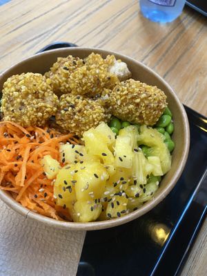 Build your own  at Mahalo Poke in Alicante