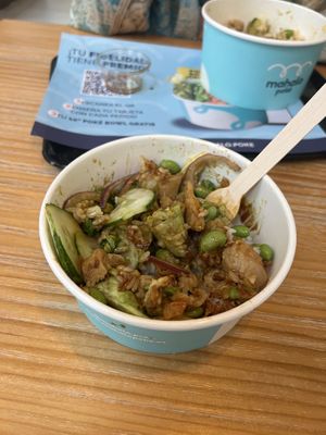   at Mahalo Poke in Alicante