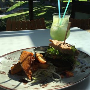 black bean burger at Funky Fresh Cafe - DogA in Oslo