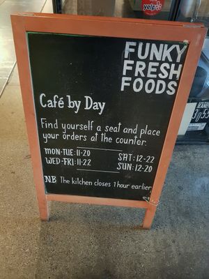 21.12.2017 at Funky Fresh Cafe - DogA in Oslo