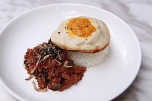 Spicy Mushrooms and Minced Pork Rice at The Tiramisu Hero in Central Singapore