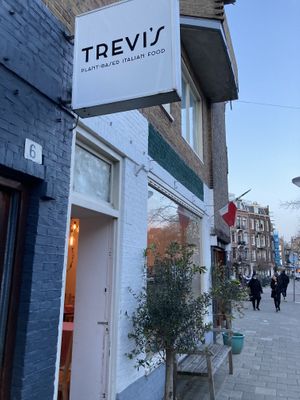 The entrance at Trevi's in Amsterdam