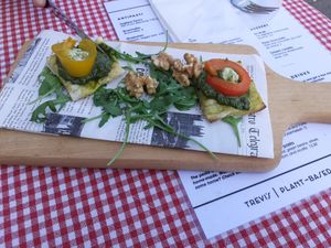 Starter to taste with Vegan pesto at Trevi's in Amsterdam