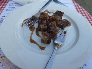 Vegan brownie to taste at Trevi's in Amsterdam