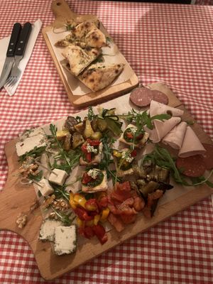 Platter and foccachia   at Trevi's in Amsterdam