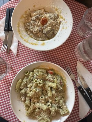 Ravioli tartufo and Maccheroni pesto  at Trevi's in Amsterdam