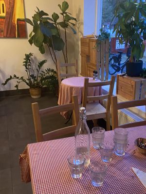 Setting  at Trevi's in Amsterdam