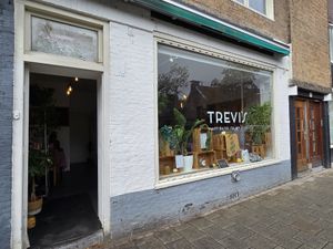 Front, small step to get in at Trevi's in Amsterdam