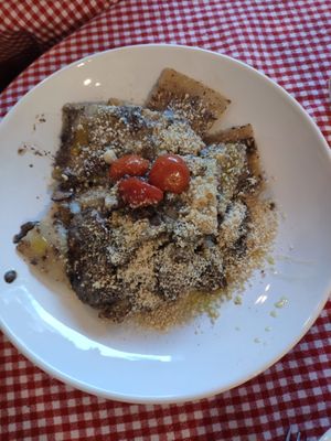 Ravioli tartufo at Trevi's in Amsterdam