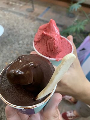 Chocolate mint & raspberry helados  at Rapanui in Buenos Aires