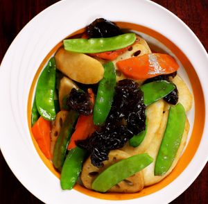 Little Wok Lotus at Mamak Vegan Kitchen in Chamblee