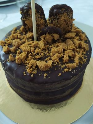 Bolo de Chocolate com cobertura de bolacha at The Vegan Cake in Paredes