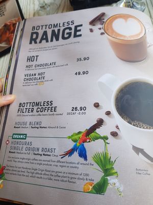 Drinks at Mugg & Bean in Hartbeespoort