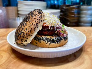 Mundo Verde Teriyaki Burger at Vegan Bamboo Bar at Market 27 in Amsterdam