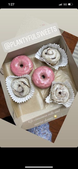 Sunrise donuts and cinnamon rolls  at Plantyful Sweets in San Antonio