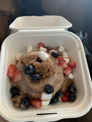 Pumpkin spice (add blueberries and strawberries) at Cinnaholic in San Antonio