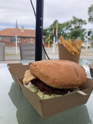   at Burger Plant in Dunedin