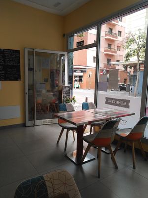 Inside at Aqui O En Casa in Gran Canaria