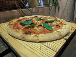 Pizza (B-) at Infinity in Con Dao