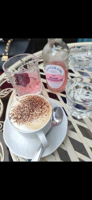 Vegan Cappuccino and Rose Lemonade at Wunderladen Coffeeshop in Vienna