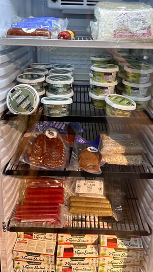 M33t alternatives at Simply Vegan in Antalya