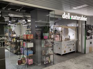New entrance at deli.naturalnie in Wroclaw