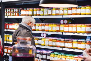 shop at deli.naturalnie in Wroclaw