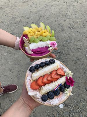 Pitaya and Bandera bowls  at Vida Bowls in Huacas