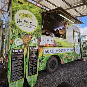 Love this people at Vida Bowls in Huacas