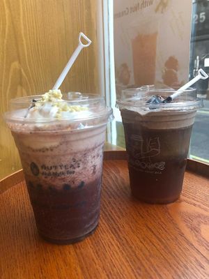 takeaway earl grey with nutcream at NUTTEA - Soho in London