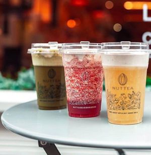 Enjoy a cup of healthy drink at NUTTEA - Soho in London