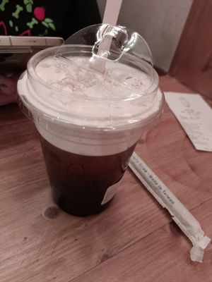 Jasmine green tea with nut cream at NUTTEA - Soho in London