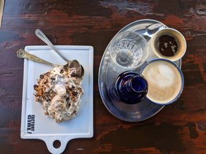 Coffee and dessert at FACTORY GIRL Restaurant in Berlin