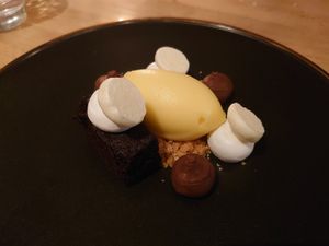 Brownie, orange ice cream, chocolade at Kale & de Bril in Goes