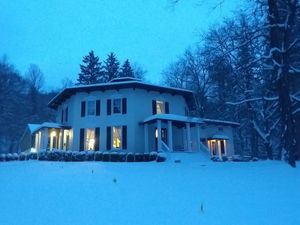 Twilight  at Black Sheep Inn in Hammondsport