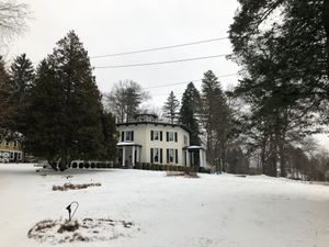 Distant pic at Black Sheep Inn in Hammondsport
