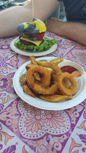 Beetroot burger at Veganoteca in La Palma