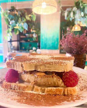 Happy sandwich (grilled banana, raspeberry, coconut cream, peanut/almond butter) at O Jardim da Jujé in Lisbon