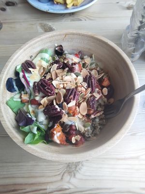 Sunshine goodness bowl at The View in Swansea