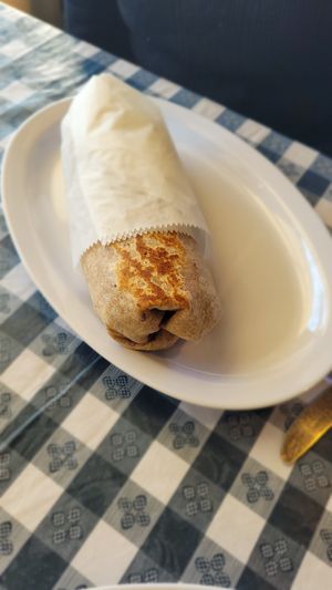 Breakfast Burrito
$13.00
Your choice of: seitan chorizo, seitan bacon, tempeh, or apple-fennel sausage with tofu-cauliflower cheesy scramble, homefries, spinach, tomato, salsa ve at The Wild Cow in Nashville