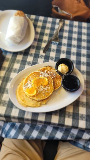 Classic Pancakes
$10.00
A stack of three with powdered sugar, maple syrup, and vegan butter  at The Wild Cow in Nashville