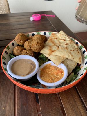 Plato de falafels   at Goji in Saltillo