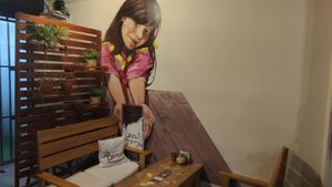 Mädchen mit Schokolade at Ukaw in Pucallpa