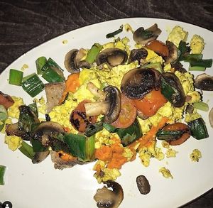 tofu scramble at Flavour Bastards in Copenhagen