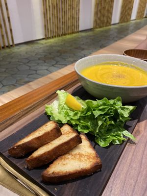Soup with gluten free bread at Sakti Elixir at Fivelements Habitat in Hong Kong Island