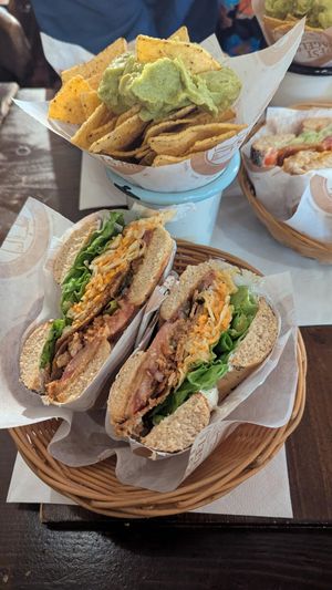 Liberal Animation at Best Bagels - Croix Rousse in Lyon